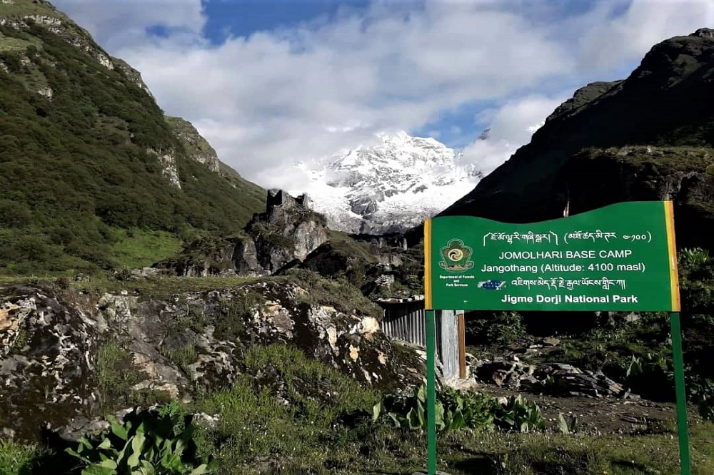 jomolhari trek bhutan